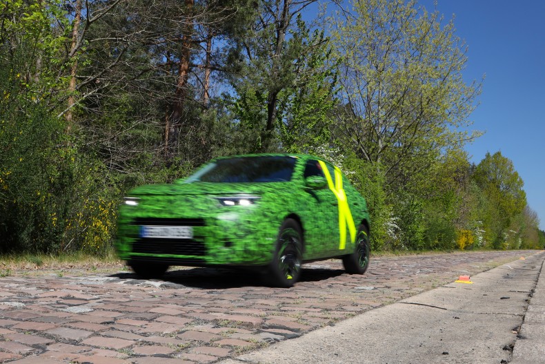 02_Opel_511910