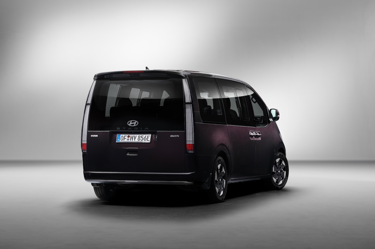 05 hyundai staria electric 0126 key visual