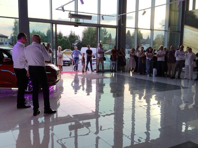 Nowy Suzuki RoadShow