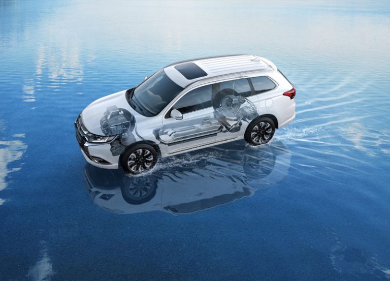 11.2015 new outlander my16