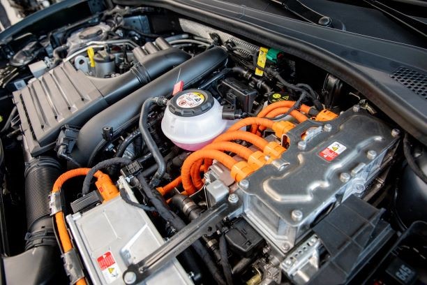 2020 12 17 10 najczestszych pytan dotyczacych samochodow elektrycznych 5 (1)