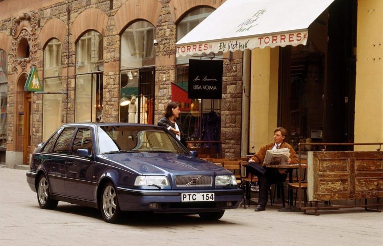 Volvo 440 celebrates its 30th anniversary