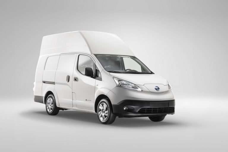 881102a F275 Nissan e NV200 XL Voltia Front View 45 1200x800