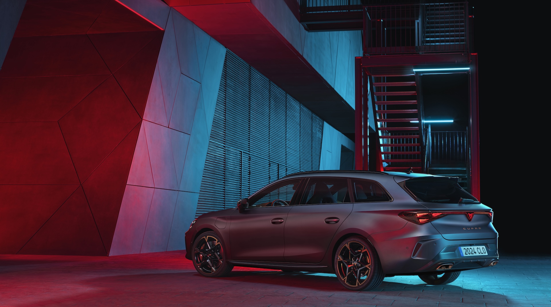 CUPRA Leon Sportstourer 02 HQ