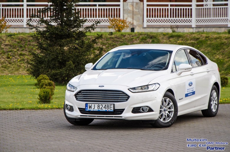Ford Mondeo Hybrid - test (5)