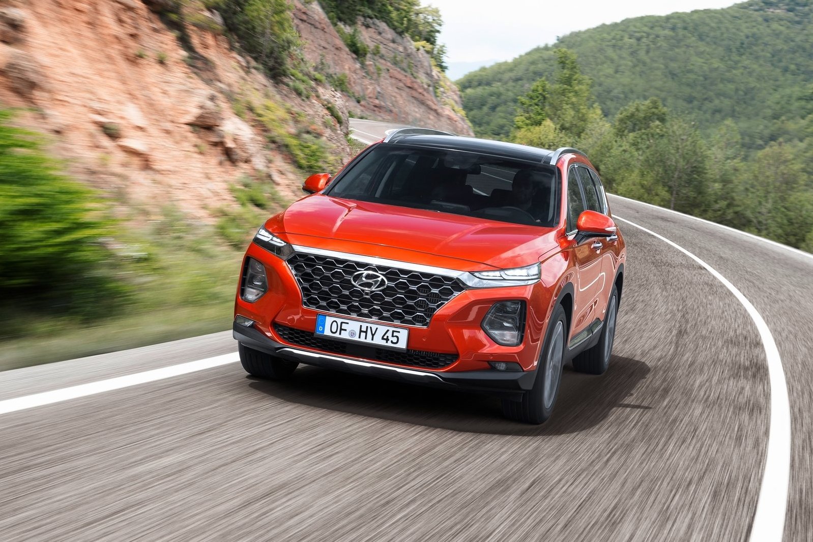 Hyundai Santa Fe 2019 1600