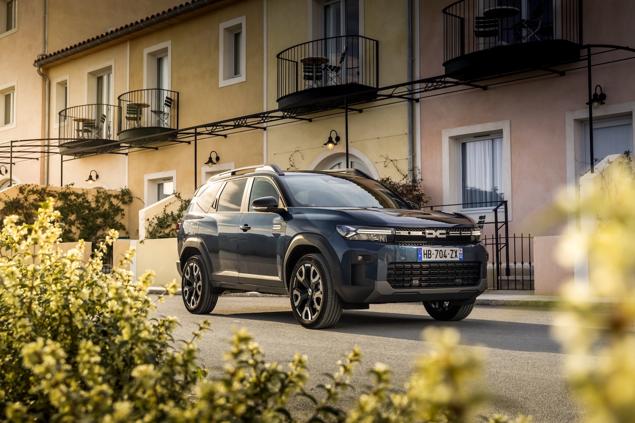 dacia bigster przód i bok