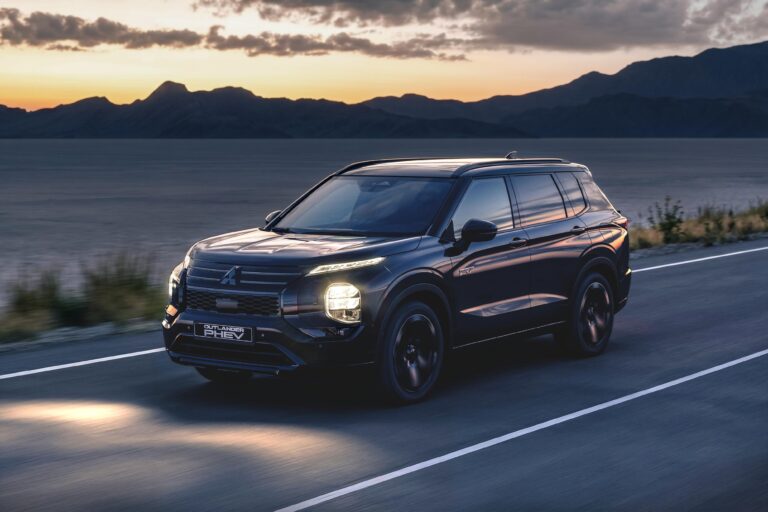 Mitsubishi 2026 Outlander Black edition Alt 1 proxy Mitsubishi