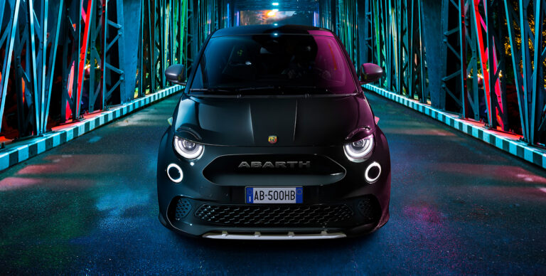 New Abarth 500e Range Gallery 1 card 03 Desktop 1534X774