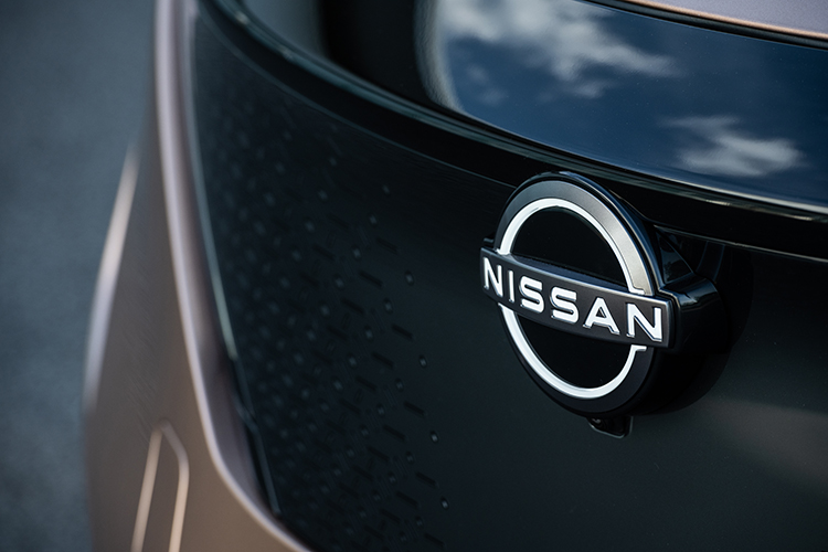 Nissan4