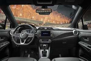 Nowe silniki w Nissanie Micra - biala Micra N-Sport - Interior Details-1200x800