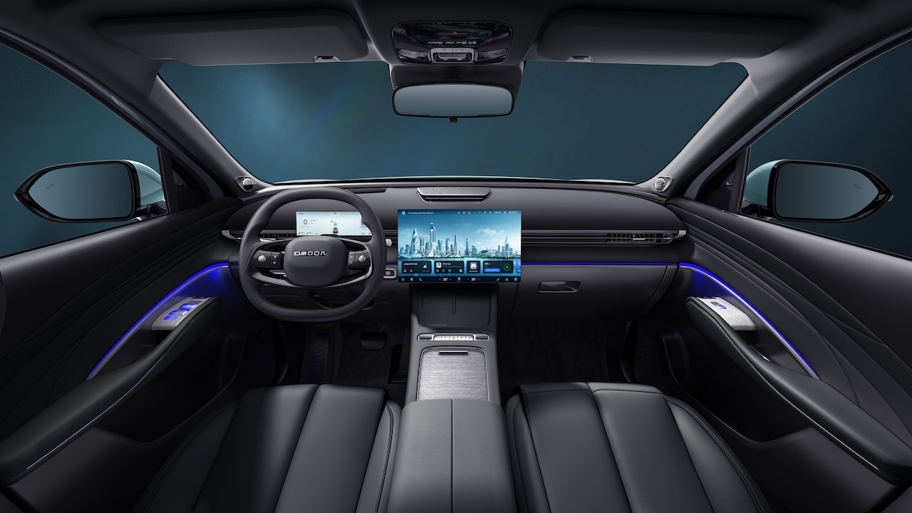 OMODA 7 Interior Front