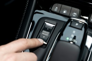 Opel-Grandland-X-Hybrid4-510366 (1)