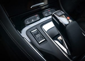 Opel-Grandland-X-Hybrid4-510463 (1)