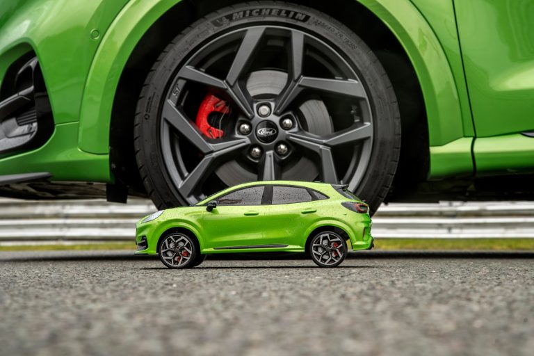 Ultimate Fun to Drive SUV in Extreme Agility Test: Ford Puma ST