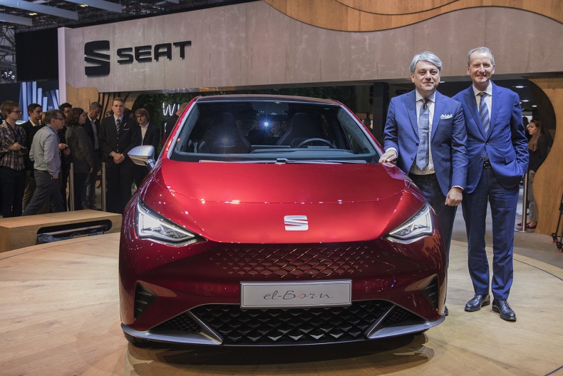 SEAT-kicks-off-its-e-mobility-offensive-in-Geneva_01_HQ