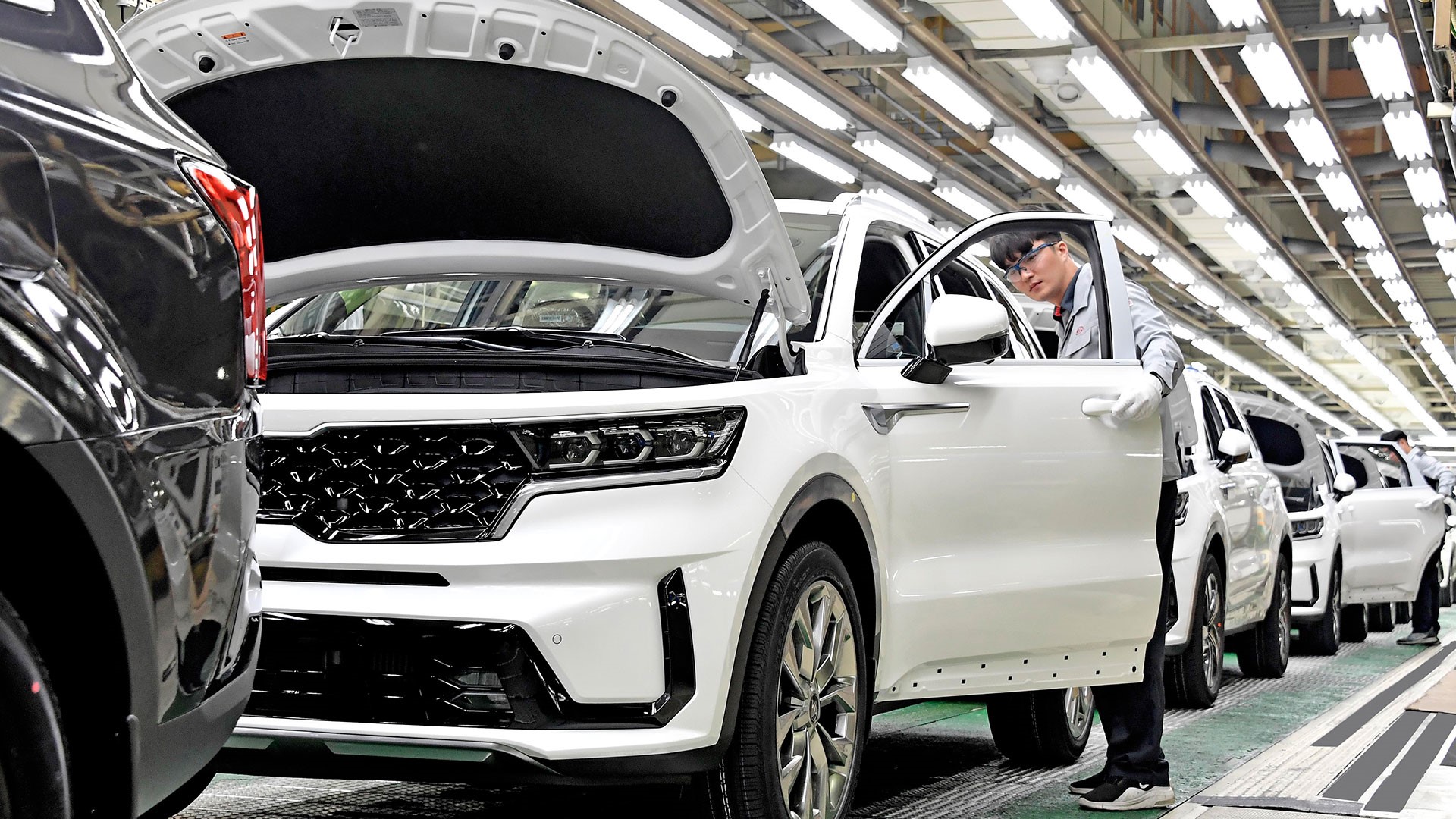 Sorento SOP. 1920x1080 1 ProductionLine