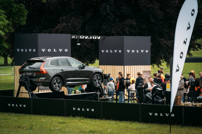 VOLVO for safety Warszawa Park Fontann