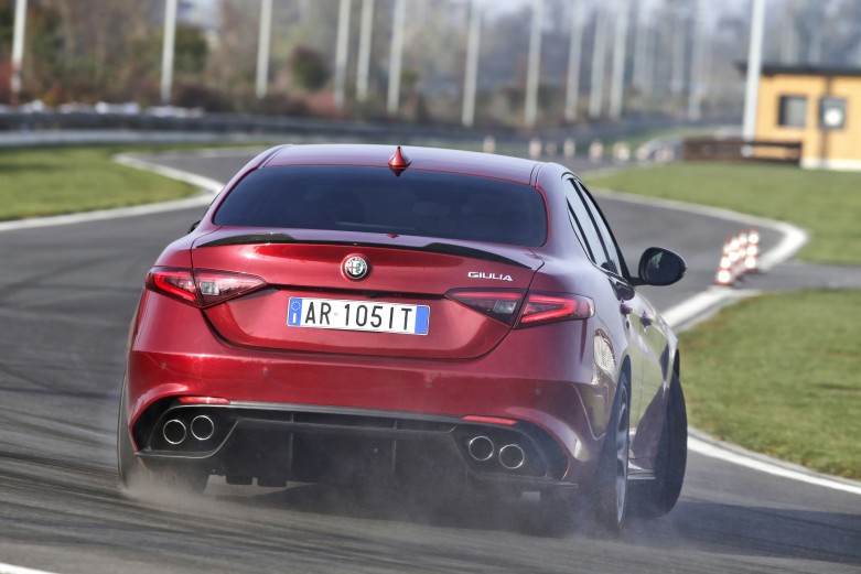 alfa_romeo_giulia_quadrifoglio_9