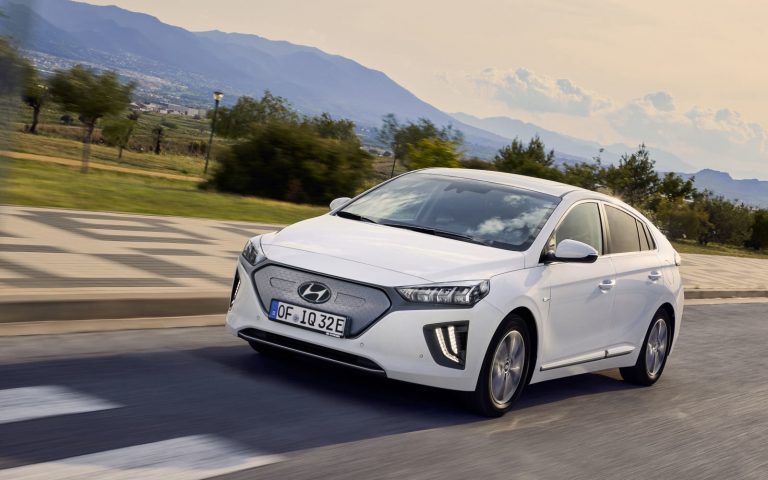 Csm csm hyundai new ioniq electric 02 1610 5953627eb3 a6bcee0715
