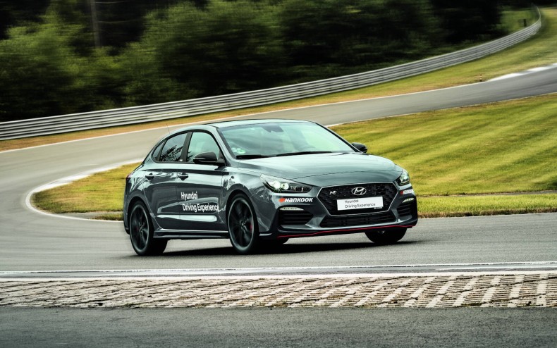 csm_hyundai-driving-academy-02-1610_f32c4fcf35