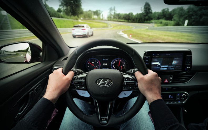 csm_hyundai-driving-academy-05-1610_e3bf21311e