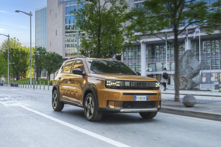 Fiat GrandePandaHybridLaPrima