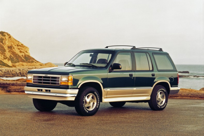 Ford Explorer pierwszej generacji był tak naprawdę następcą terenowego Bronco.