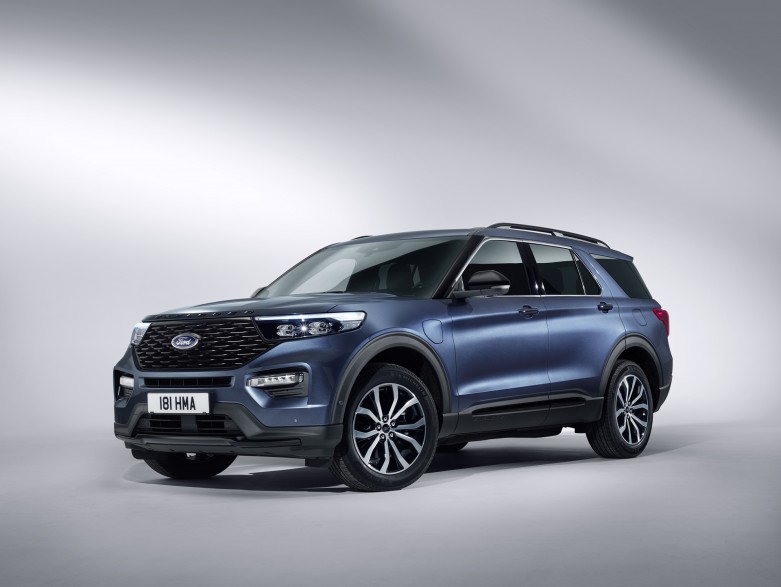 ford_explorer_plug-in_hybrid_st-line_1