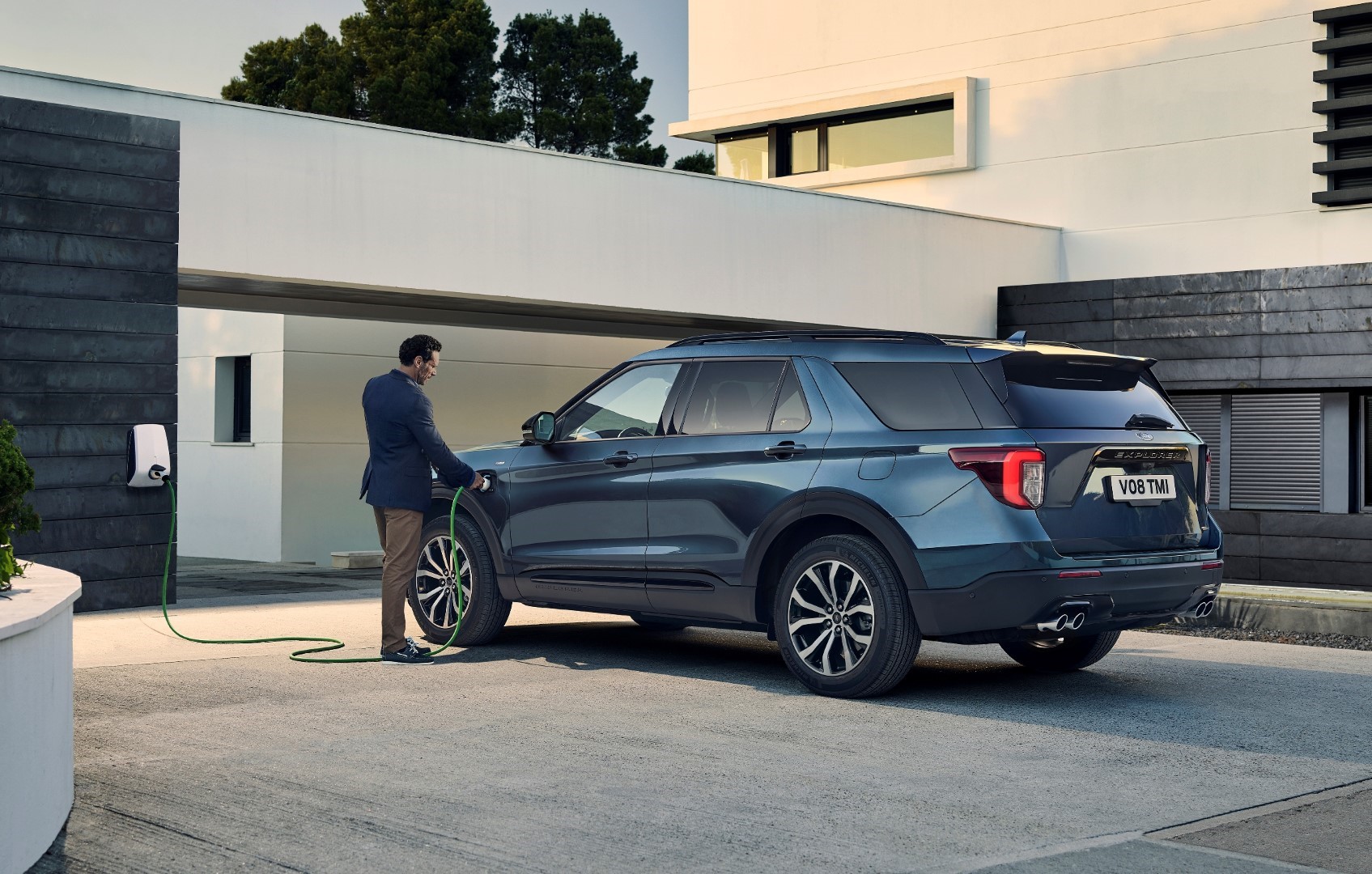 Ford explorer plug in hybrid st line