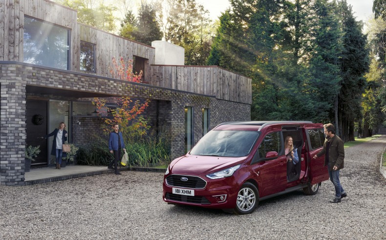 ford_grand_tourneo_connect_90