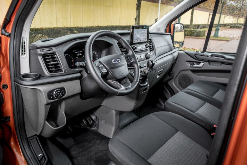 ford_transit_custom_trend_183