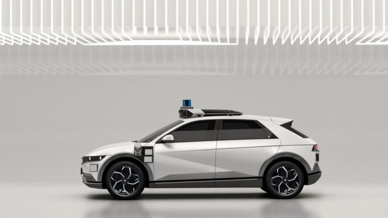 Hyundai ioniq 5 robotaxi