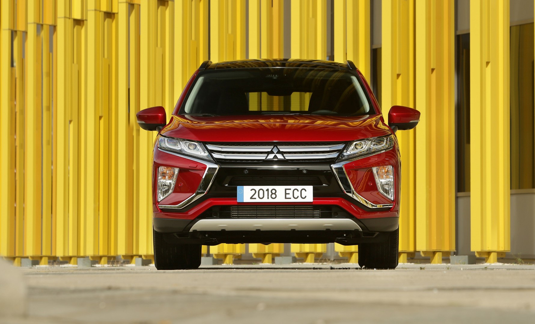 Mitsubishi eclipse cross statyczne 22