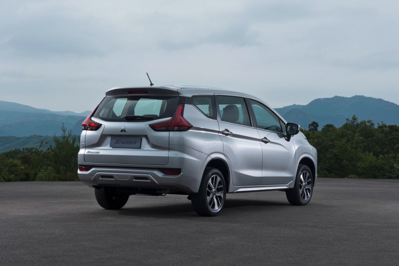 mitsubishi_xpander_1