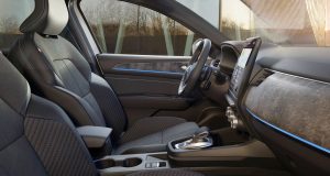 wnętrze, kokpit, deska rozdzielcza auta - Nowe Renault Arkana 2024