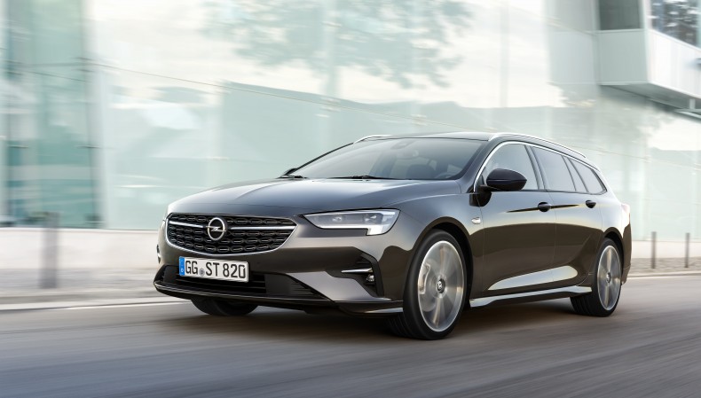 opel_insignia_sports_tourer_1
