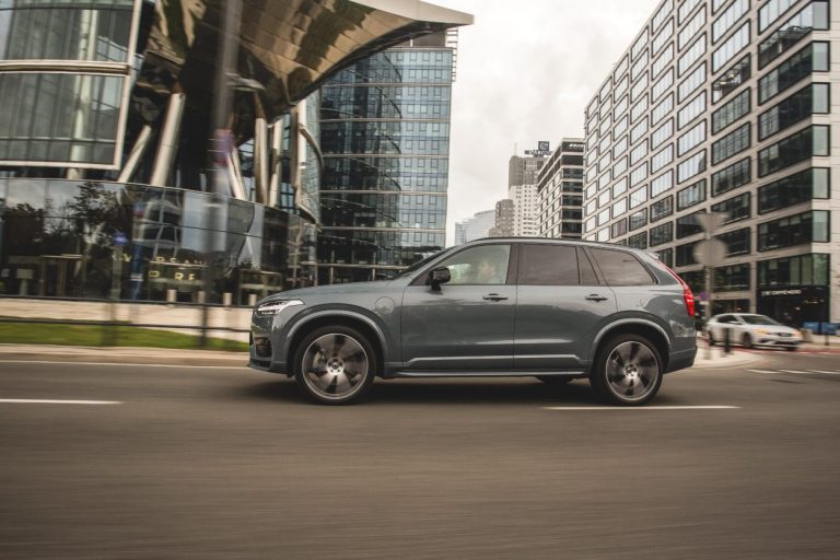 Xc90 recharge 4 mg 8372 min 1250x833